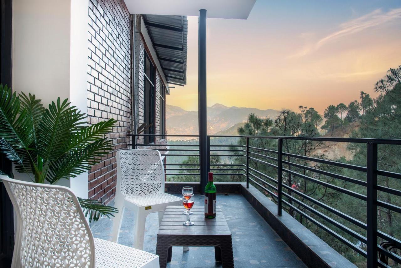 Hillcrest Heights Bed & Breakfast Kasauli Dış mekan fotoğraf